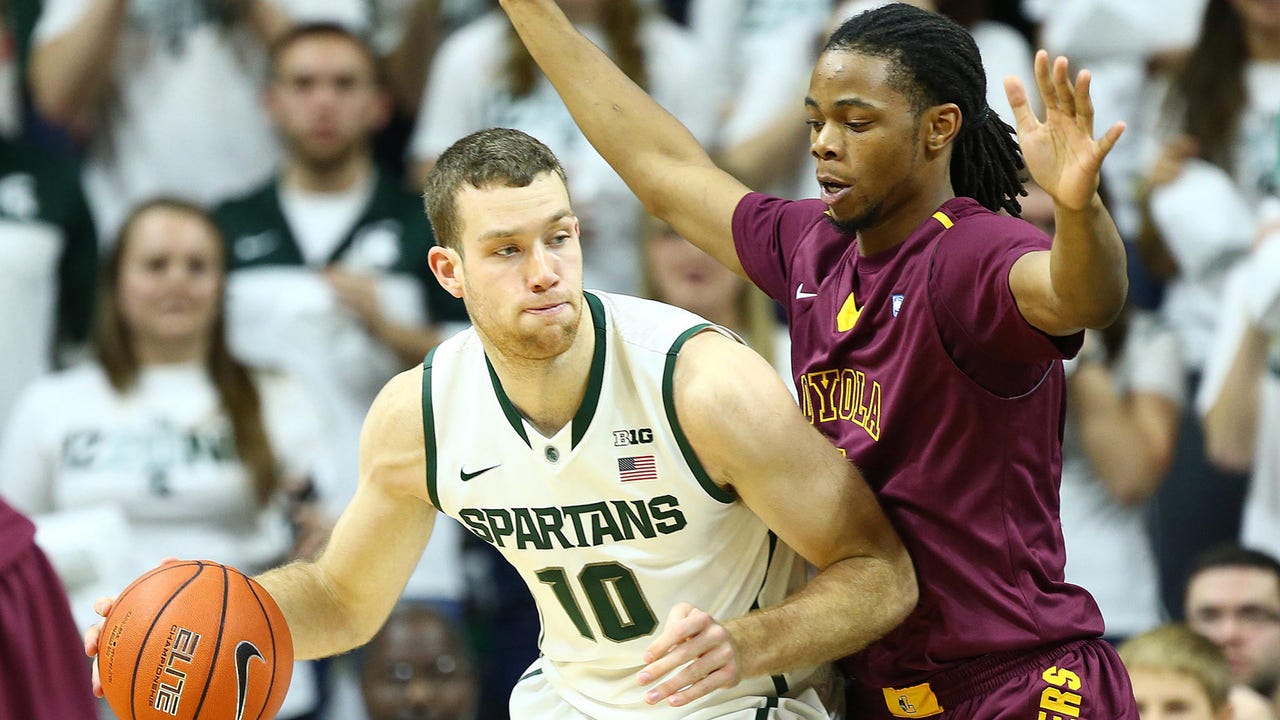 Spartans blow out Ramblers, 87-52